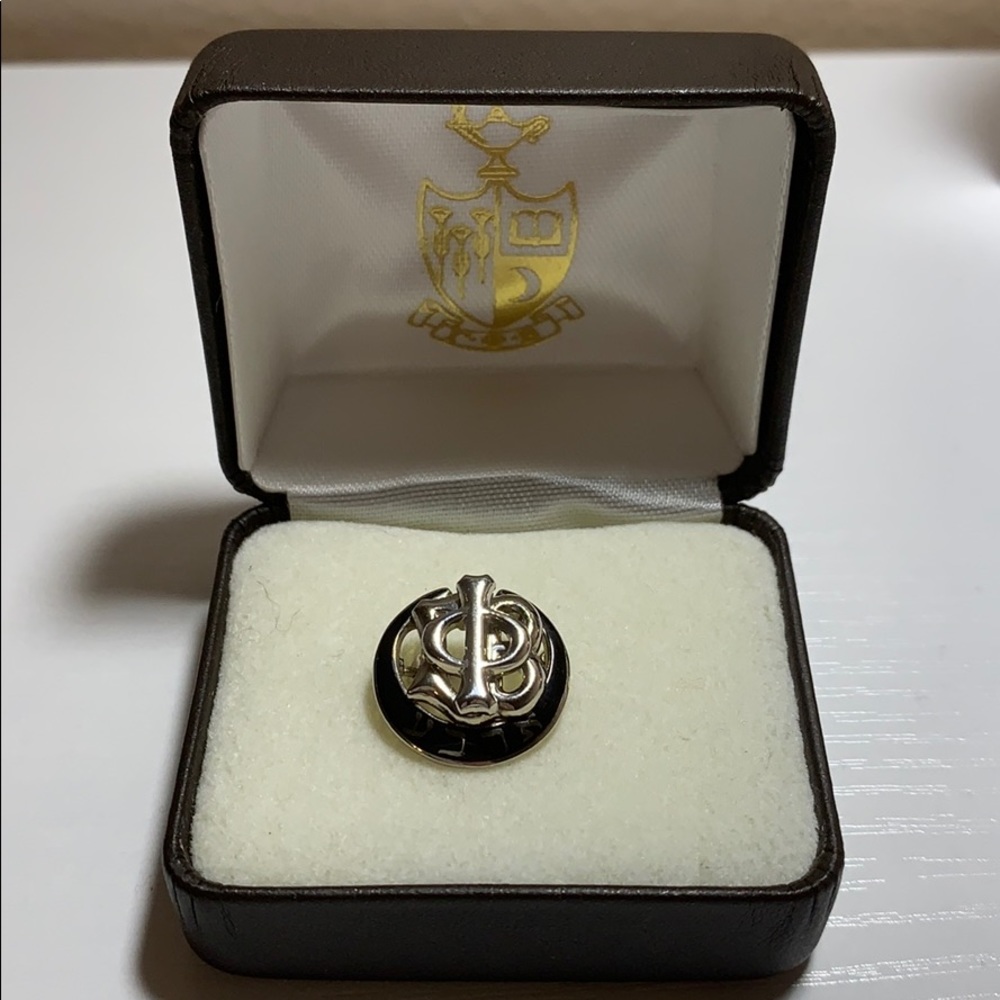 Gamma Phi Beta pin